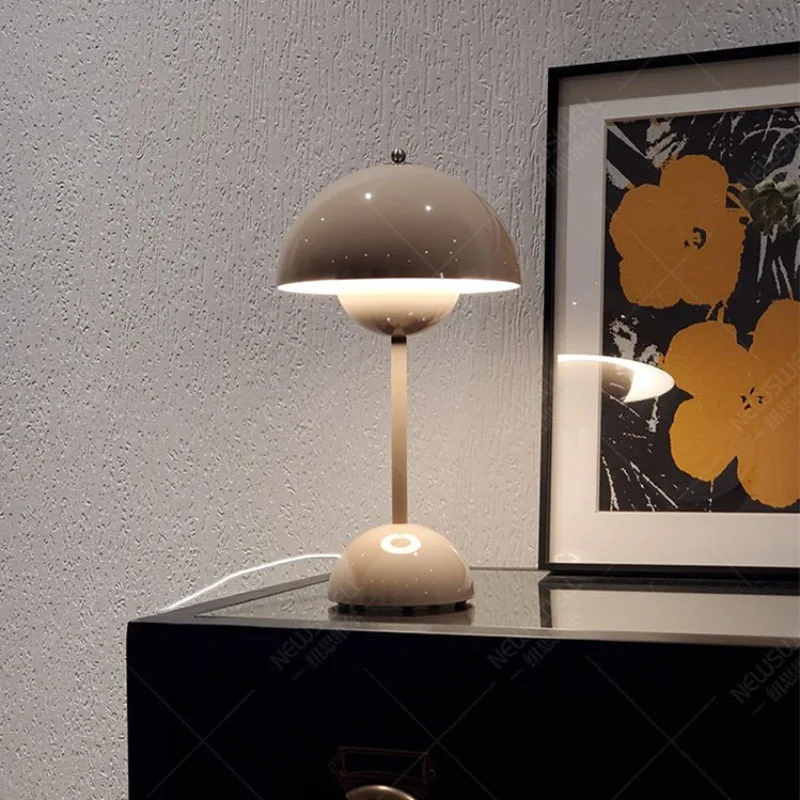 USB Rechargeable Table Lamp Nordic Bud Night Lights LED Desktop Lamp Eye Protection Reading Light for Home/Bar/Coffee Decor
USB Rechargeable Table Lamp Nordic Bud Night Lights LED Desktop Lamp Eye Protection Reading Light for Home/Bar/Coffee Decor