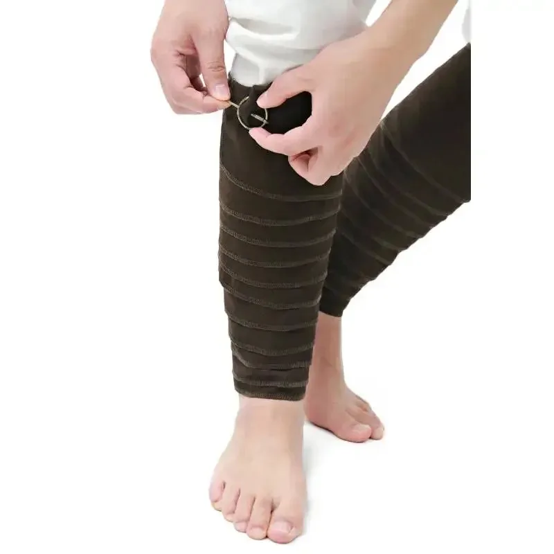 Medieval Calf Wrap Balder Set Medieval LARP SCA Viking Putties Leg Wraps With Clasps Vintage Mens Pirate Costumes Accesso RV3144
Medieval Calf Wrap Balder Set Medieval LARP SCA Viking Putties Leg Wraps With Clasps Vintage Mens Pirate Costumes Accesso RV3144