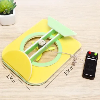 Children's science experiment hovercraft student aerodynamic technology small production invention diy handmade material
Children's science experiment hovercraft student aerodynamic technology small production invention diy handmade material