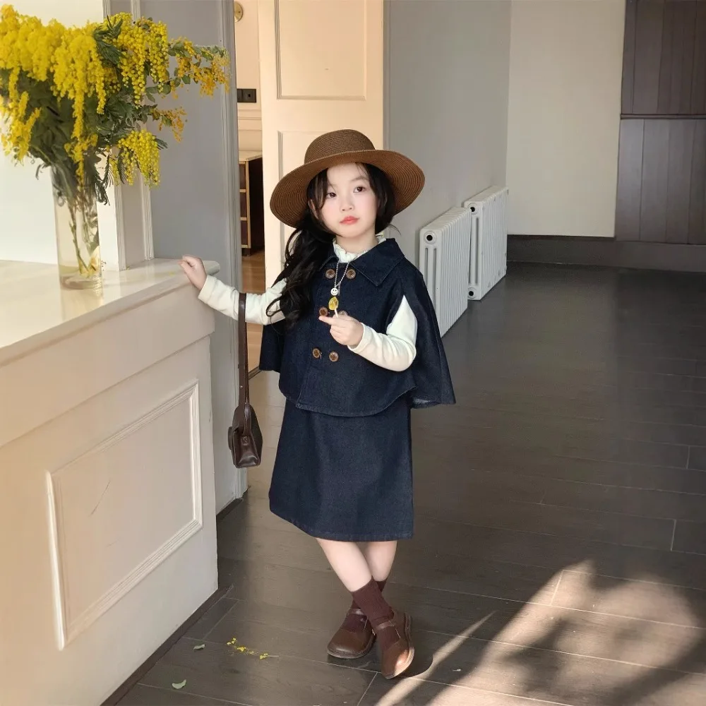 026 Spring1-10Y Kids Girls 3PCS Outfit Denim Cape + White Top + Denim Vest Dress Set for 100-150cm
026 Spring1-10Y Kids Girls 3PCS Outfit Denim Cape + White Top + Denim Vest Dress Set for 100-150cm