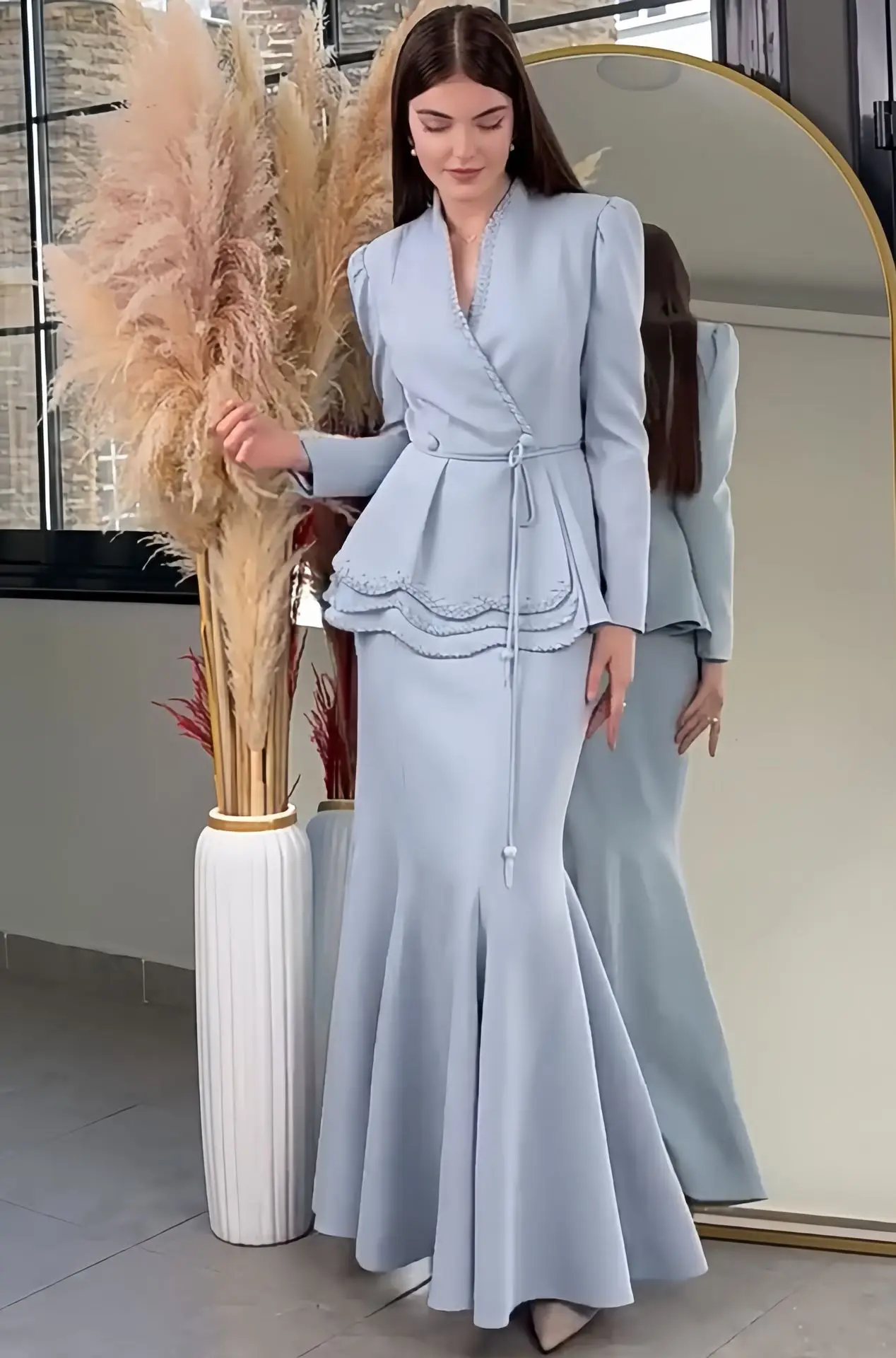 Elegant Banquet Suit Fashion Solid Color Pearl Asymmetrical V-neck Buttons Lace Up Blazer High Waist Fishtail Skirt 2 Piece Set
Elegant Banquet Suit Fashion Solid Color Pearl Asymmetrical V-neck Buttons Lace Up Blazer High Waist Fishtail Skirt 2 Piece Set