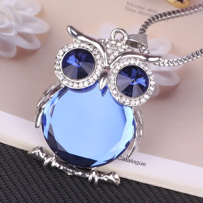 Crystal owl women's sweater chain, clothing accessories, long autumn and winter cat's eye stone pendant necklace
Crystal owl women's sweater chain, clothing accessories, long autumn and winter cat's eye stone pendant necklace
