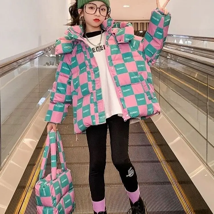 Down Cotton Jacket Short Plaid Parkas For Girls 2025 Autumn Winter Fashion Zipper Vintage Loose Casual Kids Hooded Coats
Down Cotton Jacket Short Plaid Parkas For Girls 2025 Autumn Winter Fashion Zipper Vintage Loose Casual Kids Hooded Coats