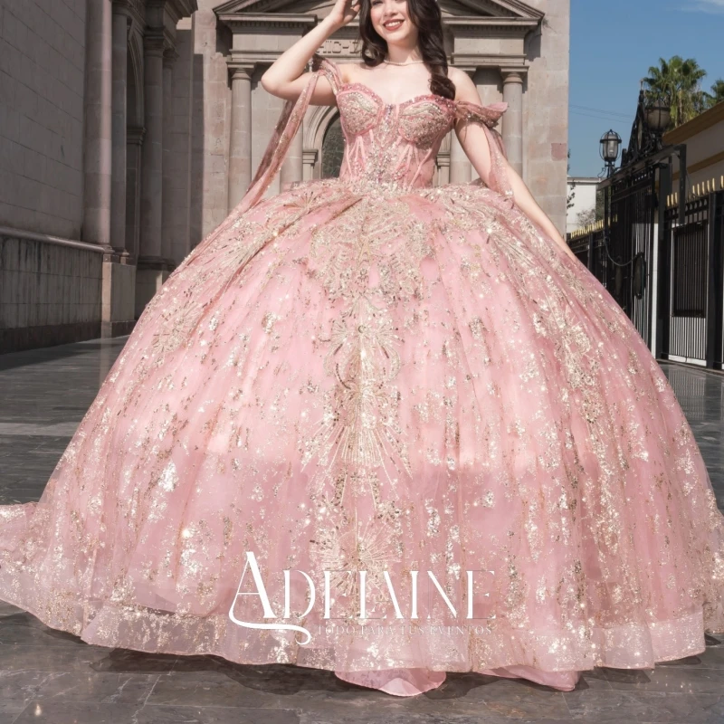 Pink Shiny Ball Gown Quinceanera Dresses 2026 Sequin Gold Applique Lace Beading Crystal Corset Tull Off Shoulder Sweet 16 Dress
Pink Shiny Ball Gown Quinceanera Dresses 2026 Sequin Gold Applique Lace Beading Crystal Corset Tull Off Shoulder Sweet 16 Dress