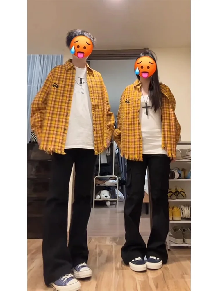 American Sle Plaid Long Sve irt Couple Matching Men's Women's Torn Hem Open Cardigan irt Youth Trend Spring Season
American Sle Plaid Long Sve irt Couple Matching Men's Women's Torn Hem Open Cardigan irt Youth Trend Spring Season