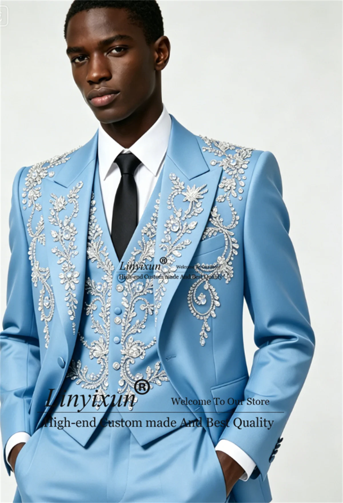 Luxury Diamond Crystal Men Suits 3 Pieces Sets Party Prom Blazer Customized Costume Homme Slim Fit Fahison Groom Wedding Tuxedo
Luxury Diamond Crystal Men Suits 3 Pieces Sets Party Prom Blazer Customized Costume Homme Slim Fit Fahison Groom Wedding Tuxedo