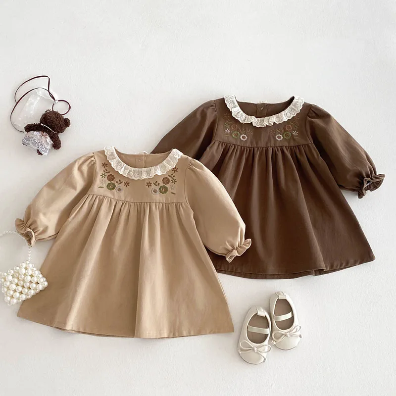 2025 New Spring European American Style 0-4 Yrs Baby Girl Party Dress Long Sleeved Cotton Embroidery Kids Princess Dresses
2025 New Spring European American Style 0-4 Yrs Baby Girl Party Dress Long Sleeved Cotton Embroidery Kids Princess Dresses