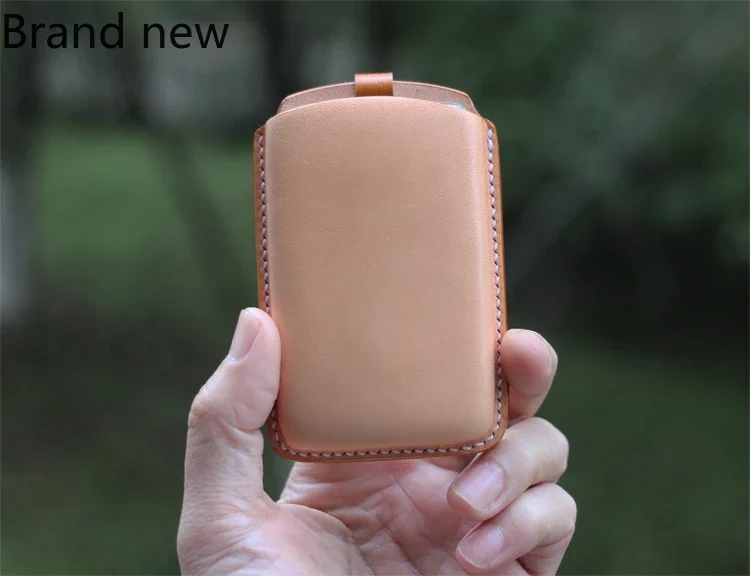 Suitable for Renault Koleo Leather Creative Key Case Vegetable Tanned Leather Hand-shaped Key Case
Suitable for Renault Koleo Leather Creative Key Case Vegetable Tanned Leather Hand-shaped Key Case