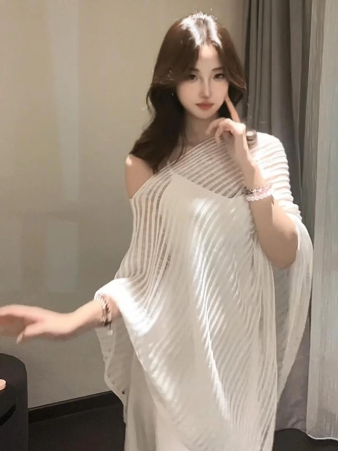 Elegant Fashionable Women's Spring New White Strap Dress Set Gentle Wind Cover up Sunscreen Sleeve Long Shirt Style Commute
Elegant Fashionable Women's Spring New White Strap Dress Set Gentle Wind Cover up Sunscreen Sleeve Long Shirt Style Commute