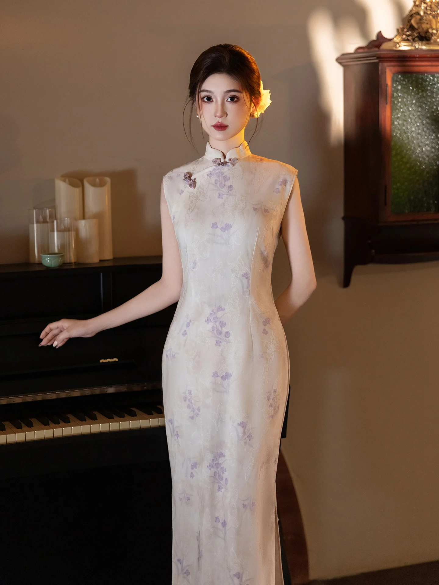 Новое китайское женское платье-ципао из тонкой ткани, светло-фиолетовое, повседневное, приталенное, элегантное, улучшенная версия 2026 года
Новое китайское женское платье-ципао из тонкой ткани, светло-фиолетовое, повседневное, приталенное, элегантное, улучшенная версия 2026 года