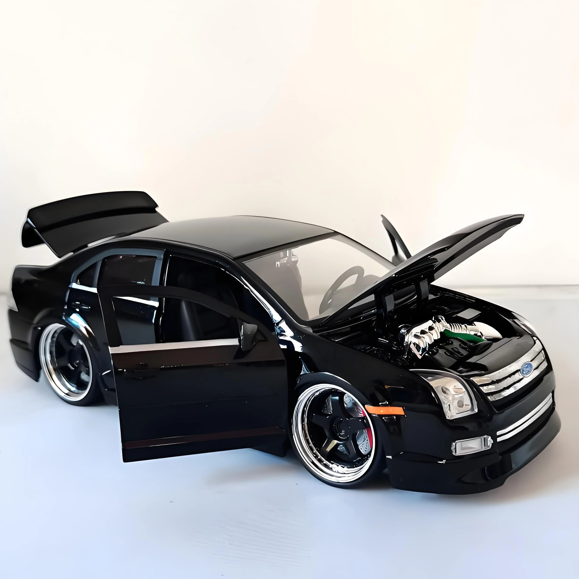 JADA 1:24 Ford Fusion 2006 Alloy Car Diecasts & Toy Vehicles Car Model Miniature Scale Model Car For Children
JADA 1:24 Ford Fusion 2006 Alloy Car Diecasts & Toy Vehicles Car Model Miniature Scale Model Car For Children