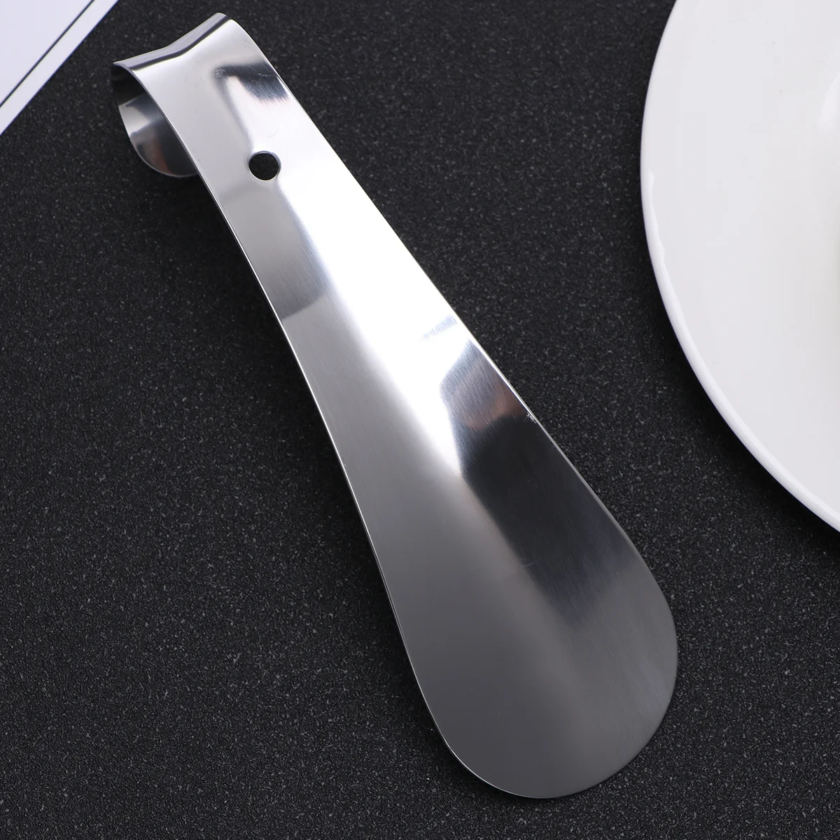 1PC Professional Shoehorn 145 cm Stainless Steel Metal Shoe Horn Spoon Shoehorn Shoes Lifter Tool (Silver)
1PC Professional Shoehorn 145 cm Stainless Steel Metal Shoe Horn Spoon Shoehorn Shoes Lifter Tool (Silver)