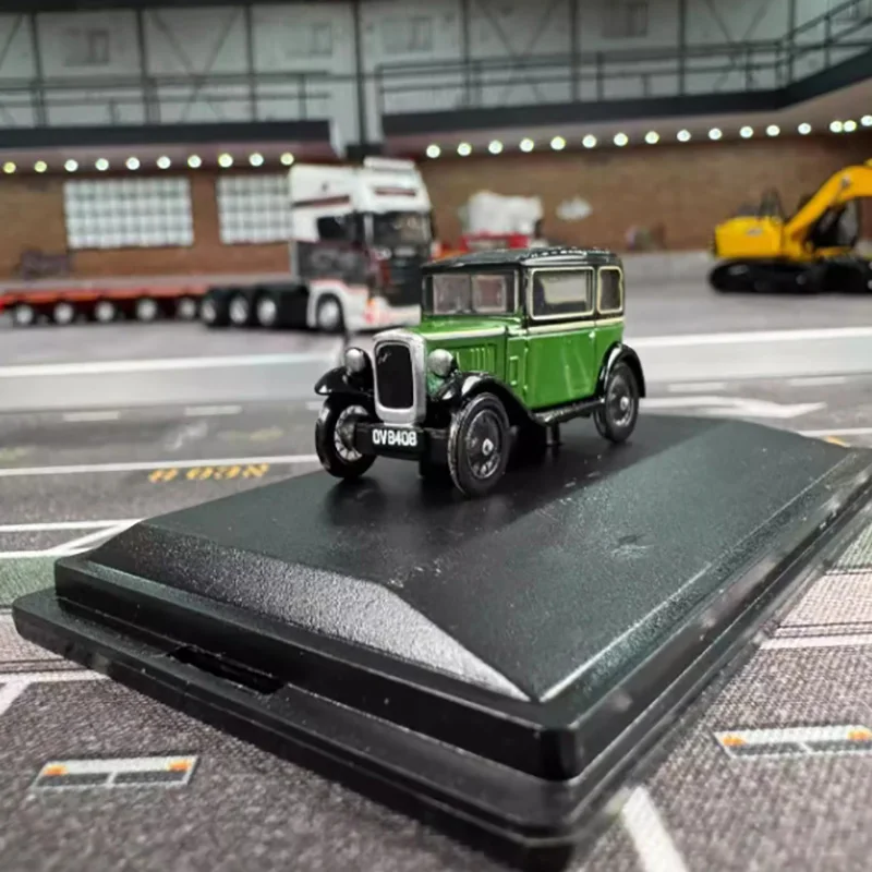 OXFORD Diecast 1:76 Scale Alloy Austin Retro Car Model Finished Product Simulation Toy Collection Gift Static Model
OXFORD Diecast 1:76 Scale Alloy Austin Retro Car Model Finished Product Simulation Toy Collection Gift Static Model