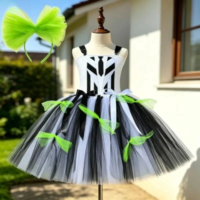 Girls' Halloween cosplay costume with headband, cartoon-themed mesh tutu dress, suitable for Christmas parties and performances
Girls' Halloween cosplay costume with headband, cartoon-themed mesh tutu dress, suitable for Christmas parties and performances