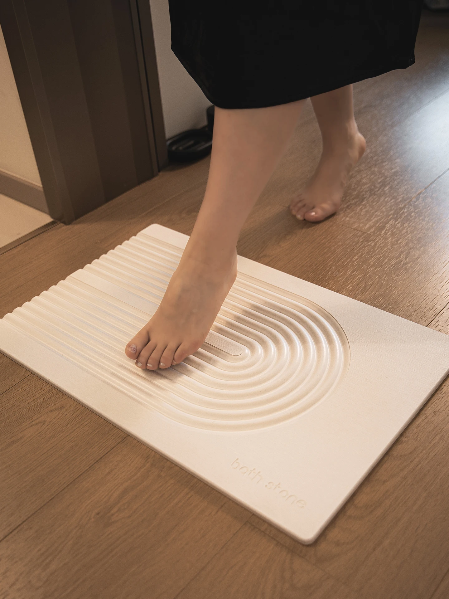 Water Absorbent Silicon Dendroid Mat Bathroom Entrance Anti-Slip Foot Mat Toilet Hard Mat Home Use Square Finished Product
Water Absorbent Silicon Dendroid Mat Bathroom Entrance Anti-Slip Foot Mat Toilet Hard Mat Home Use Square Finished Product