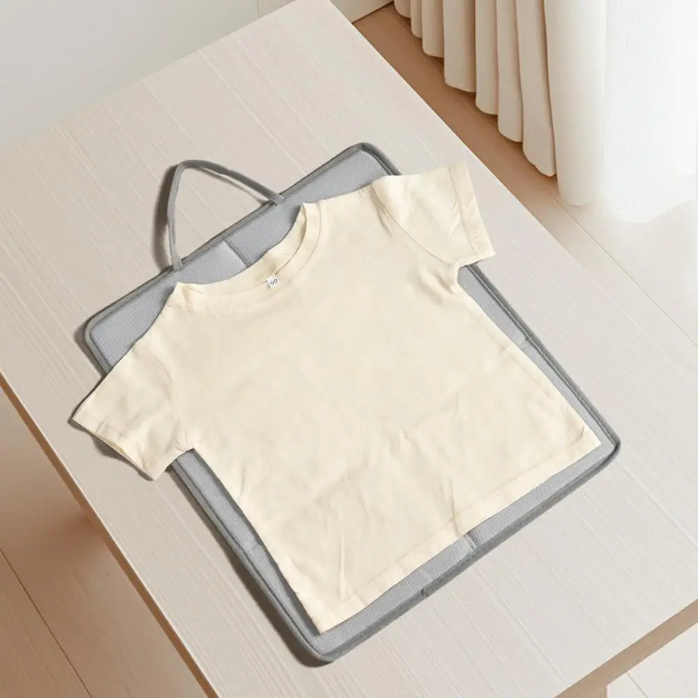 Складная доска для отпаривателя с перчатками для глажки, противоскользящая подставка для отпаривателя для одежды для костюма, платья и рубашки, портативный коврик для утюга для домашнего использования
Складная доска для отпаривателя с перчатками для глажки, противоскользящая подставка для отпаривателя для одежды для костюма, платья и рубашки, портативный коврик для утюга для домашнего использования