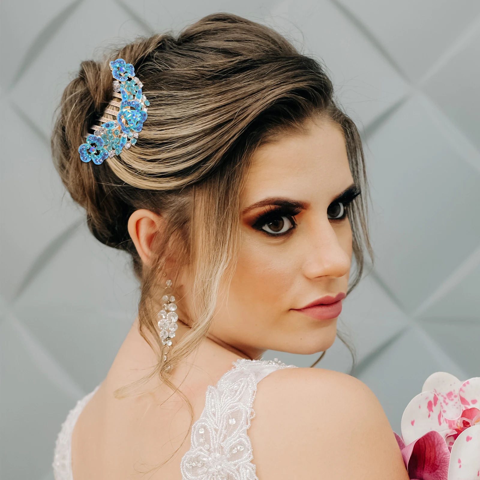 Flower Comb For Women Wedding Bridal Styling Accessory Rhinestone Clip Fine Hair Comb Decorative Hair
Flower Comb For Women Wedding Bridal Styling Accessory Rhinestone Clip Fine Hair Comb Decorative Hair