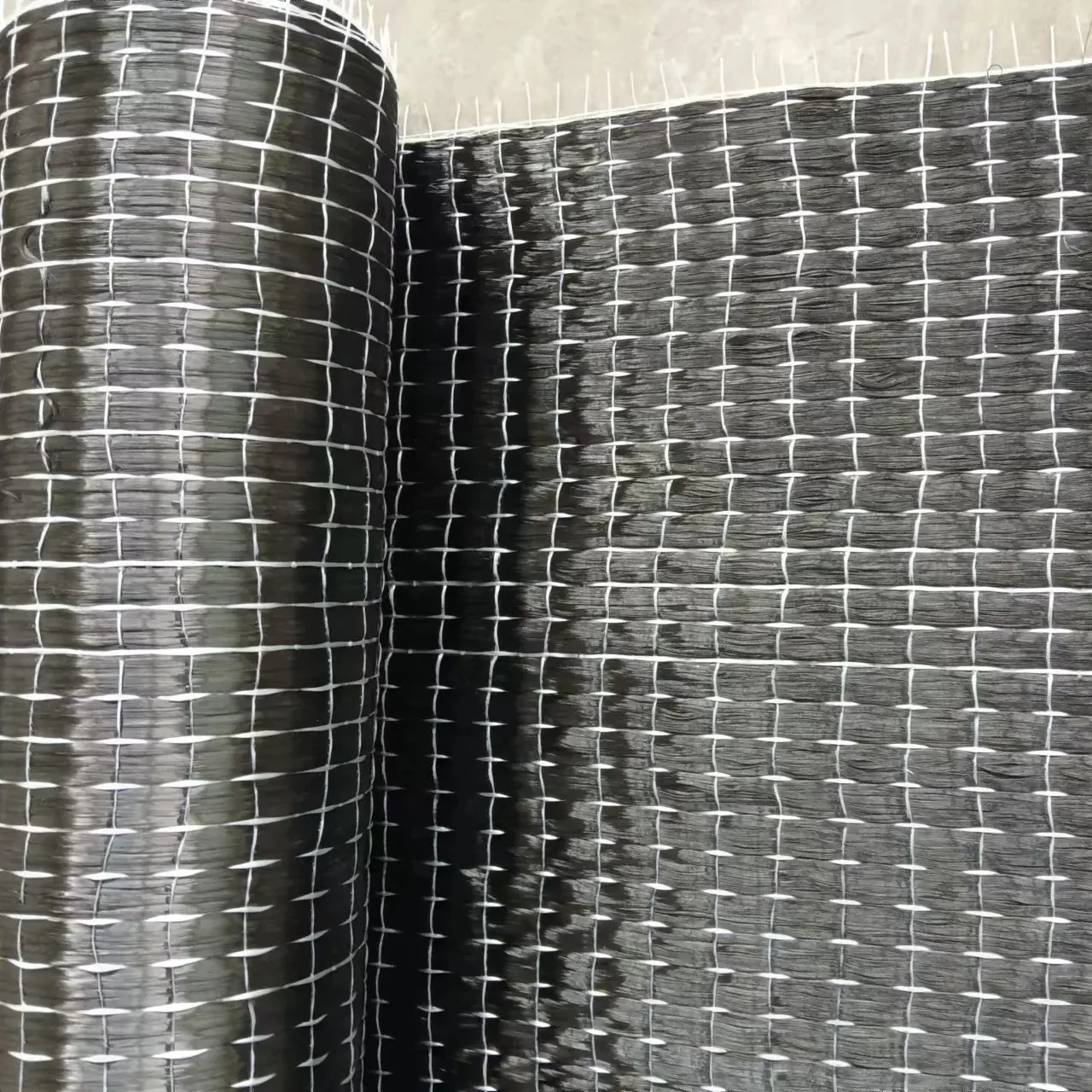 Carbon fiber cloth unidirectional carbon cloth 1200g carbon cloth high weight reinforcement building width 50cm (20in)
Carbon fiber cloth unidirectional carbon cloth 1200g carbon cloth high weight reinforcement building width 50cm (20in)