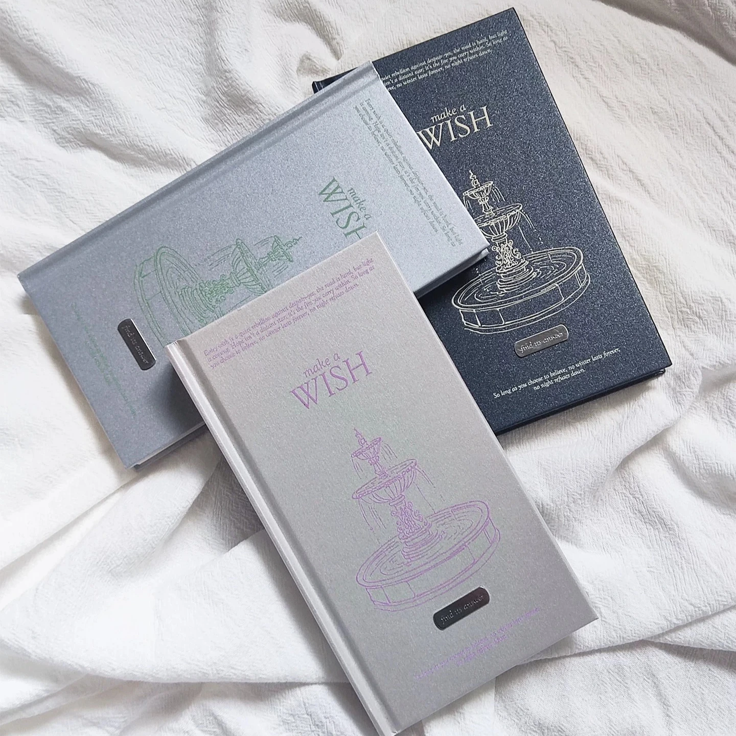 Vintage Fountain Pattern Cover Horizontal Grid Blank Inside Pages Notebook Creative DIY Journal Material Collage Stationery
Vintage Fountain Pattern Cover Horizontal Grid Blank Inside Pages Notebook Creative DIY Journal Material Collage Stationery