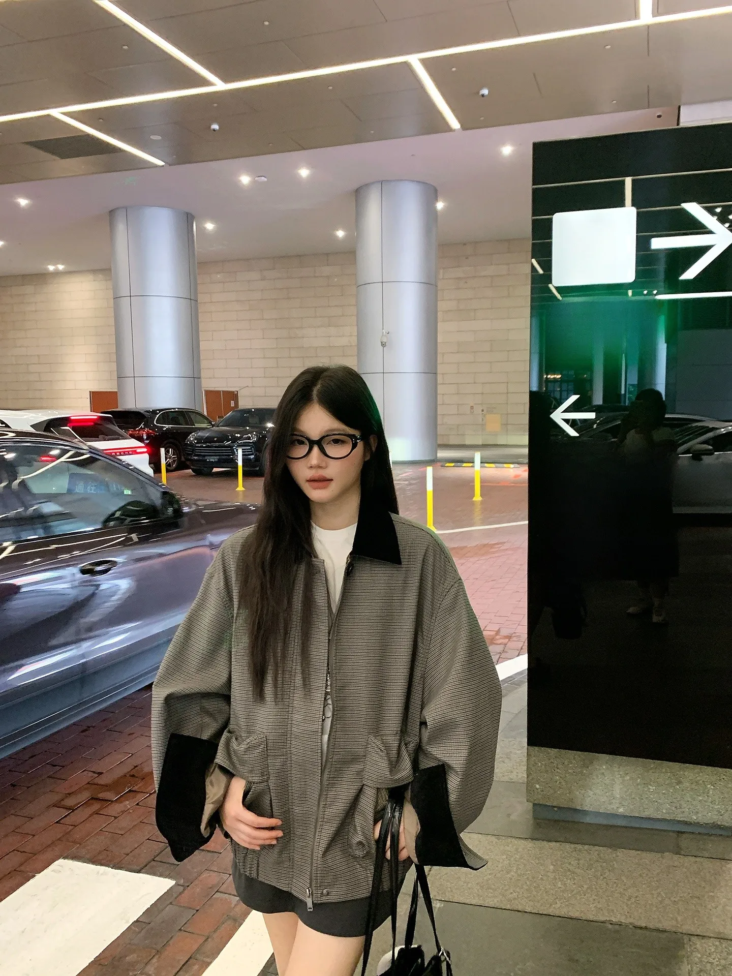 Женская свободная винтажная рабочая куртка Masalady Studio, повседневная верхняя одежда из полиэстеровой смеси с длинными рукавами на молнии
Женская свободная винтажная рабочая куртка Masalady Studio, повседневная верхняя одежда из полиэстеровой смеси с длинными рукавами на молнии