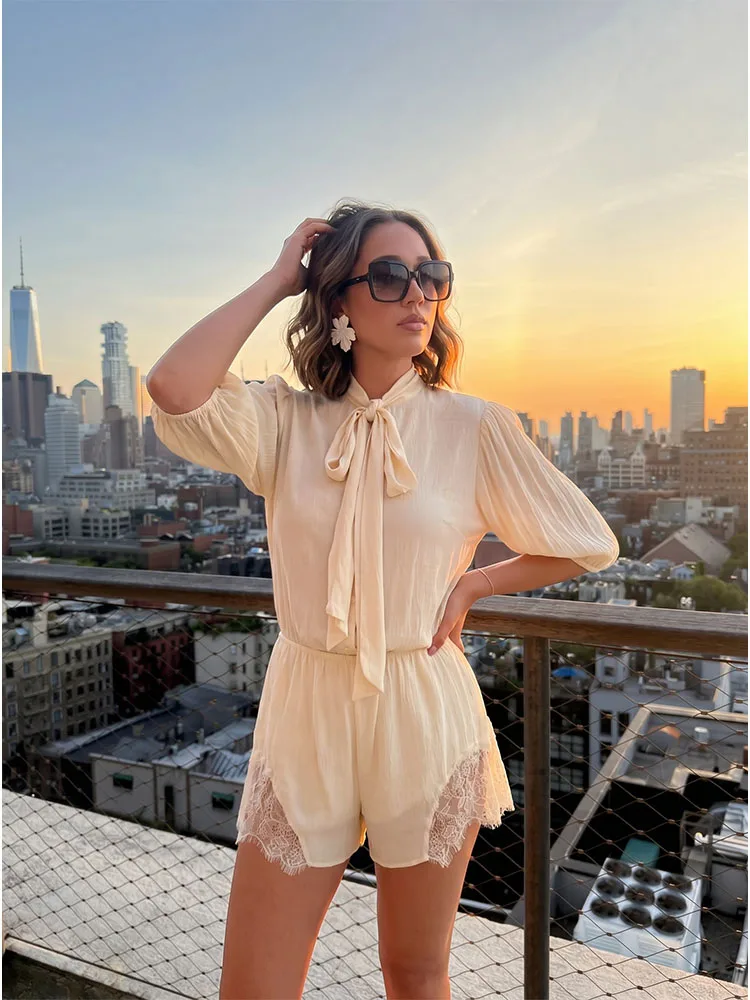 HH Women Summer Spring Vintage Bohemian Cream Lace Trim Blouse Spring Bow Tie Neck Lantern Sleeve Short Co Ord Lightweight Set
HH Women Summer Spring Vintage Bohemian Cream Lace Trim Blouse Spring Bow Tie Neck Lantern Sleeve Short Co Ord Lightweight Set