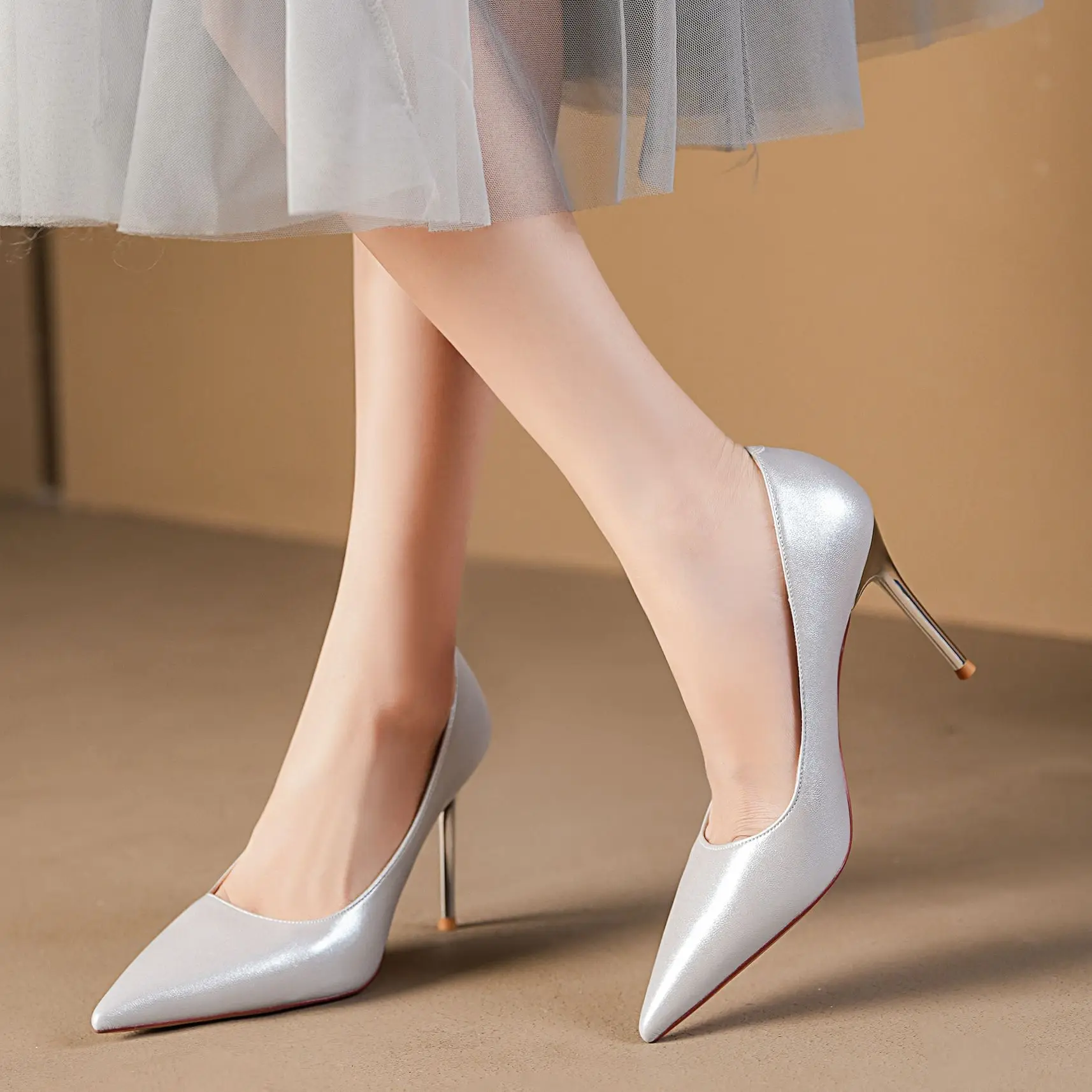 high heels for women's commuting daily versatile stiletto single shoes for women's elegance advanced professional light luxury
high heels for women's commuting daily versatile stiletto single shoes for women's elegance advanced professional light luxury
