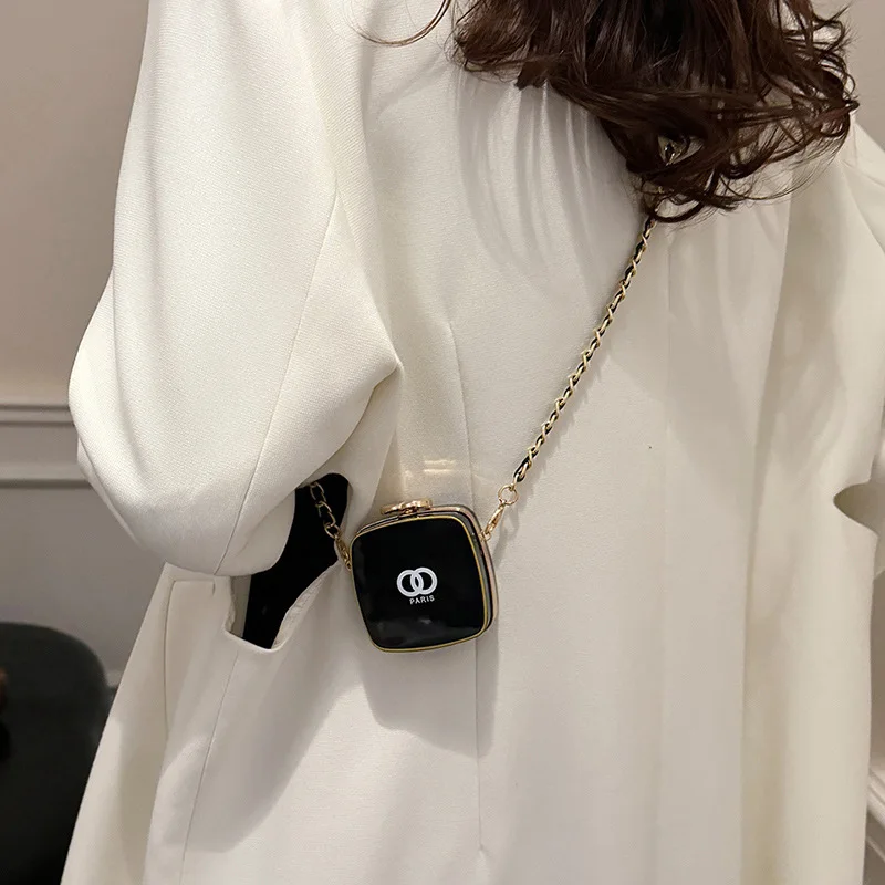 2025 New Acrylic Mini Crossbody Bag Women's Multifunctional Lipstick Key Holder Shoulder Purse with Chain for Vanity Essentials
2025 New Acrylic Mini Crossbody Bag Women's Multifunctional Lipstick Key Holder Shoulder Purse with Chain for Vanity Essentials