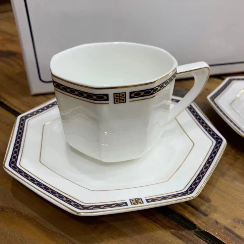 Japanese Pure White Simple Breakfast Cup Bone Porcelain Home Office Cafe Couple Cup and Plate Set Gift Box
Japanese Pure White Simple Breakfast Cup Bone Porcelain Home Office Cafe Couple Cup and Plate Set Gift Box