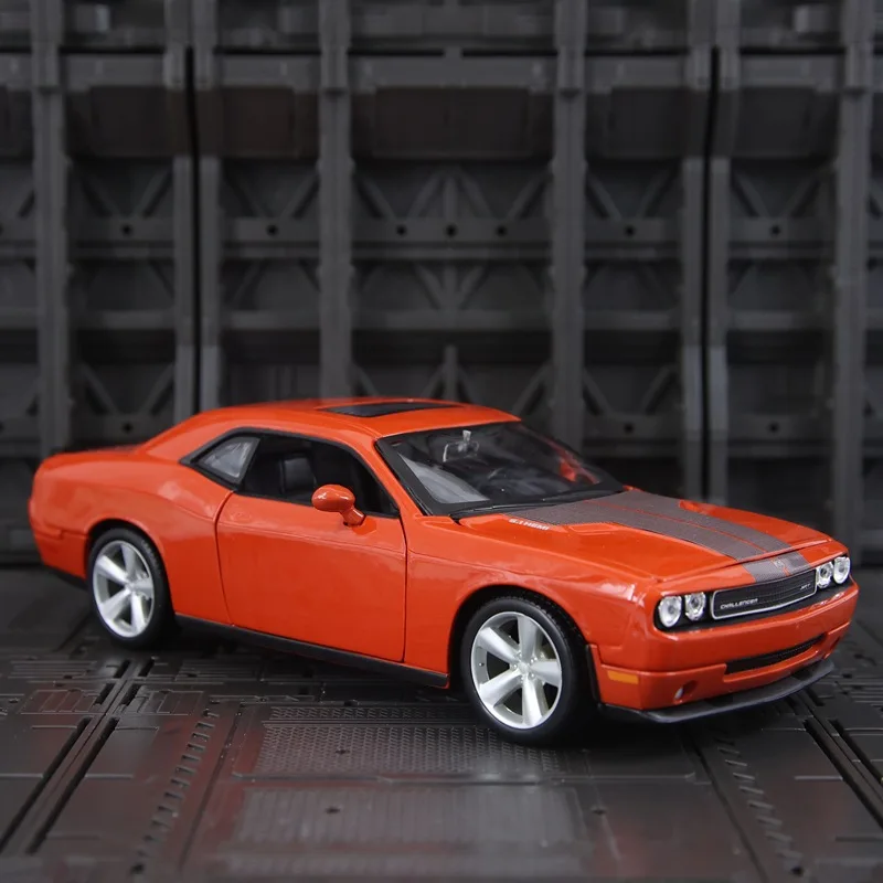 diecast alloy 1:24 SRT8 supercar model high simulation static ornament collection gift high end toy for men adult collectors
diecast alloy 1:24 SRT8 supercar model high simulation static ornament collection gift high end toy for men adult collectors