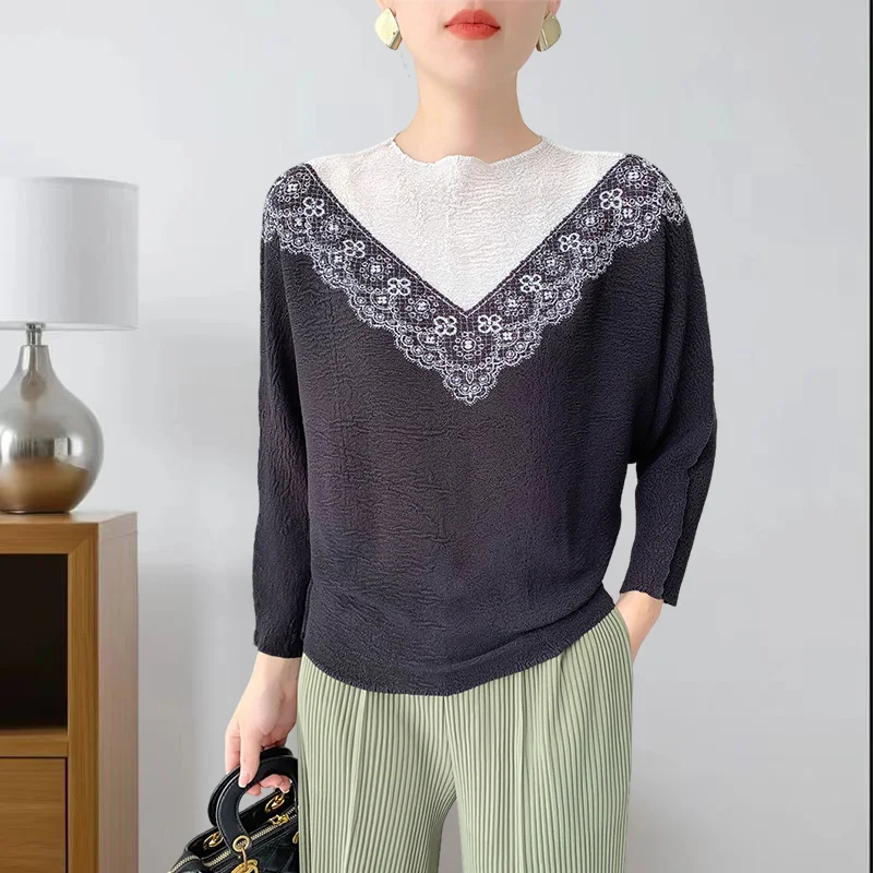 Miyake Pleated T-shirt 2025 Spring Fall New Splicing Pleated T-shirt Casual Long-sleeved Bottoming Shirt Printed Loose and Thin
Miyake Pleated T-shirt 2025 Spring Fall New Splicing Pleated T-shirt Casual Long-sleeved Bottoming Shirt Printed Loose and Thin