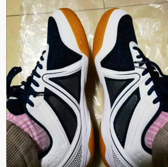 Original brand High quality indoor court shoes 36-45 men's women's professional table tennis shoes badminton training sneakers
Original brand High quality indoor court shoes 36-45 men's women's professional table tennis shoes badminton training sneakers