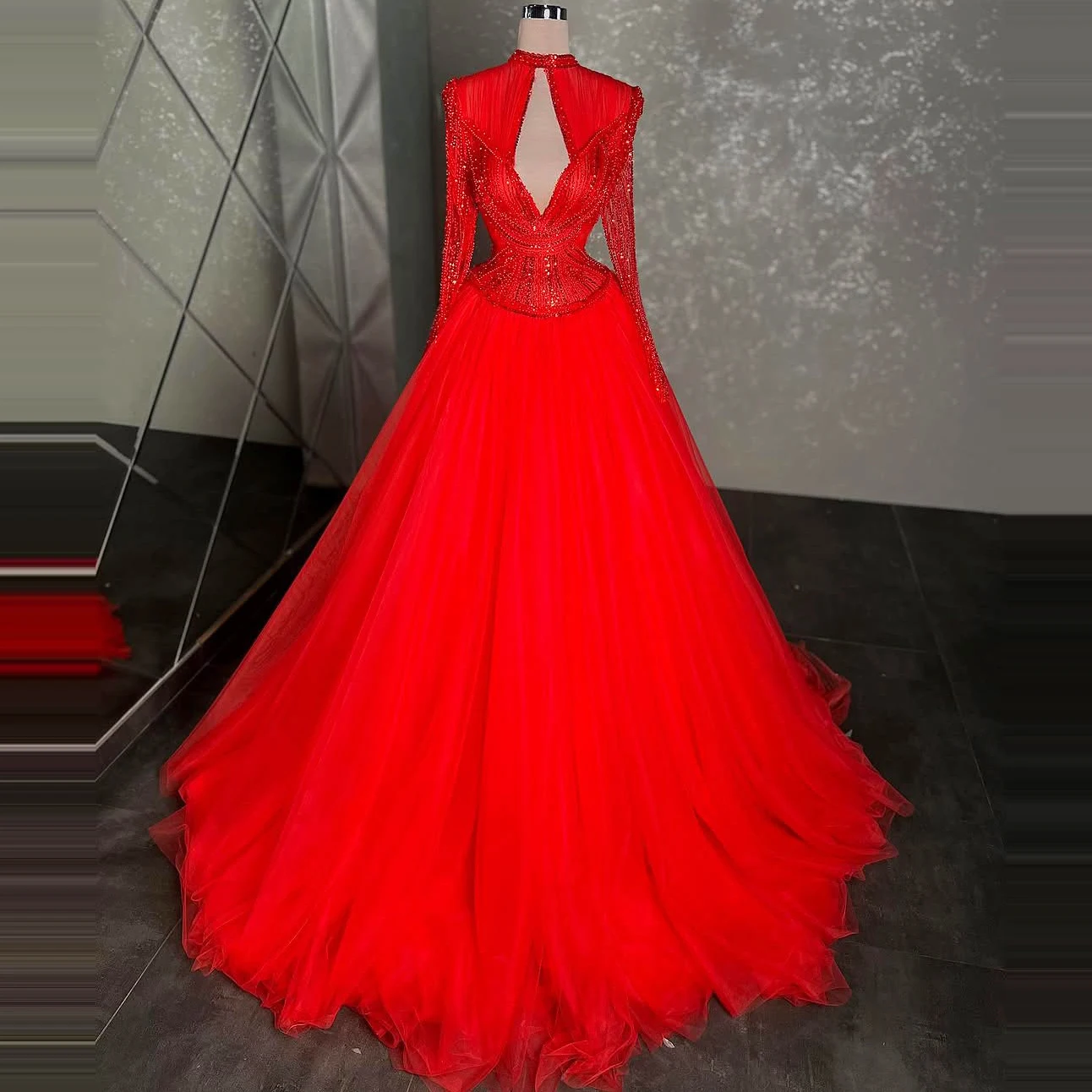Gorgeous Red High Neck Hollow Design Prom Dress A Line Long Sleeve Wedding Party Dress Lace Beaded Evening Dress Customized
Gorgeous Red High Neck Hollow Design Prom Dress A Line Long Sleeve Wedding Party Dress Lace Beaded Evening Dress Customized