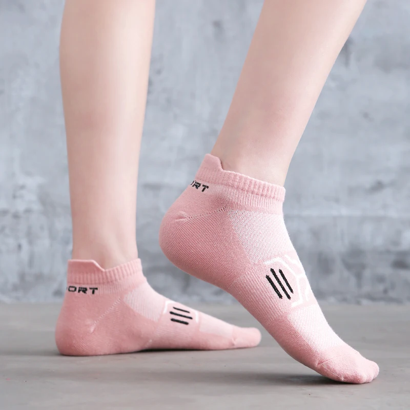 Wholesale High Quality Woman Ankle Socks Breathable Cotton Sports Socks Mesh Casual Athletic Summer Thin Cut Short Sokken 1 Pair
Wholesale High Quality Woman Ankle Socks Breathable Cotton Sports Socks Mesh Casual Athletic Summer Thin Cut Short Sokken 1 Pair