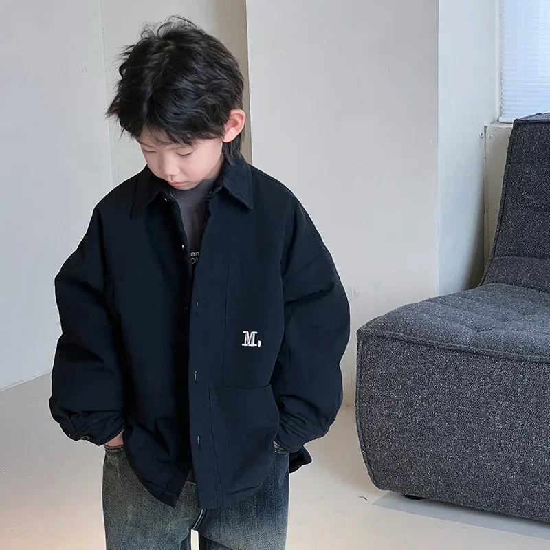 Children's clothing Boys' jackets are piled and thickened winterclothing 2025 version of children's thermal topswinter clothing
Children's clothing Boys' jackets are piled and thickened winterclothing 2025 version of children's thermal topswinter clothing