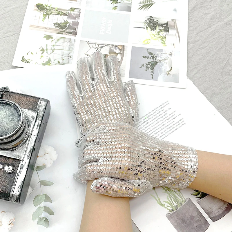Unisex Sequins Full Finger Gloves Stretch Glitter Mittens Solid Color Shinning Costume Performance Stage Accessories
Unisex Sequins Full Finger Gloves Stretch Glitter Mittens Solid Color Shinning Costume Performance Stage Accessories