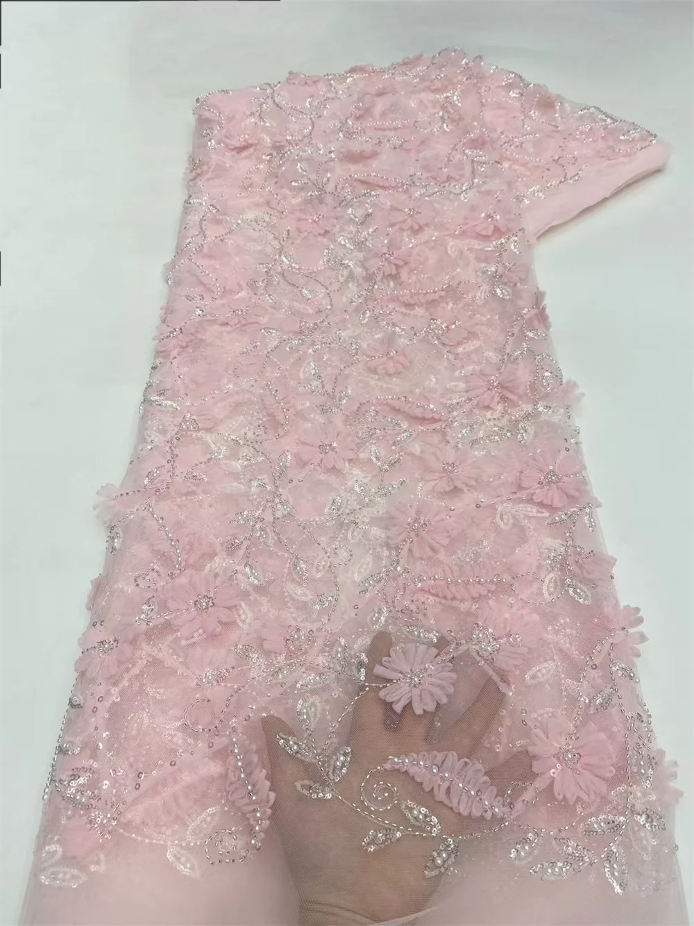 Luxury African Lace Fabric 2025 High Quality Sequins Beads Lace Fabric for Nigerian Wedding French Tulle Pink Lace Fabric Q424-1
Luxury African Lace Fabric 2025 High Quality Sequins Beads Lace Fabric for Nigerian Wedding French Tulle Pink Lace Fabric Q424-1