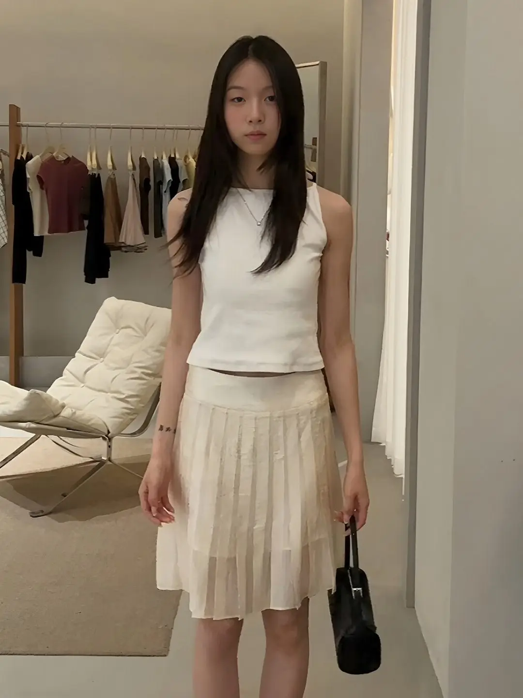 White Sleeveless Vest And Pleated Skirt Set Women's Summer Fashion Slimming Casual Style High Waist round Neck Two Piece...
White Sleeveless Vest And Pleated Skirt Set Women's Summer Fashion Slimming Casual Style High Waist round Neck Two Piece...