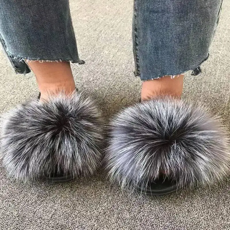 Женские тапочки из меха лисы, летние дизайнерские сандалии класса люкс, пушистые шлепанцы, уличные тапочки из меха енота
Женские тапочки из меха лисы, летние дизайнерские сандалии класса люкс, пушистые шлепанцы, уличные тапочки из меха енота