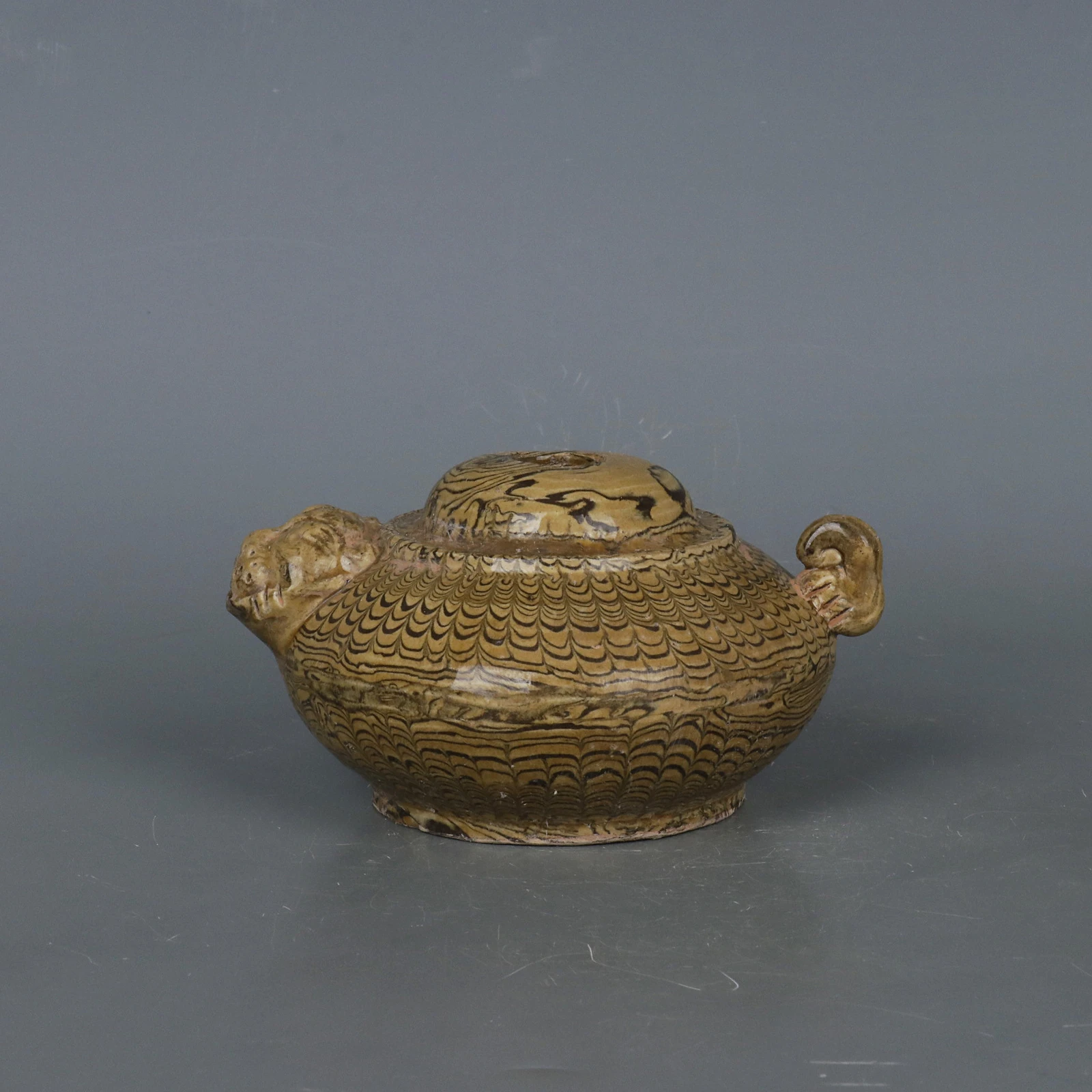5.6" Collection Chinese Song Porcelain Valley Kiln Twisted Fetus Pot
5.6" Collection Chinese Song Porcelain Valley Kiln Twisted Fetus Pot