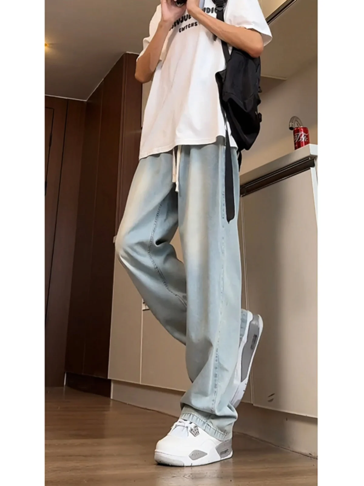 Light Blue Men's Summer Thin Straight Leg Silk Denim Jeans Drapey Comfortable High Waist Long Pants Trendy Street Sle
Light Blue Men's Summer Thin Straight Leg Silk Denim Jeans Drapey Comfortable High Waist Long Pants Trendy Street Sle