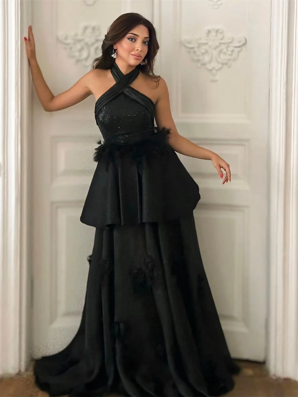Customized Luxury Black Organza Evening Dresses Fashion Halter Sleeveless Celebrity Gowns Dreamy Special Occasion Gowns 
Customized Luxury Black Organza Evening Dresses Fashion Halter Sleeveless Celebrity Gowns Dreamy Special Occasion Gowns