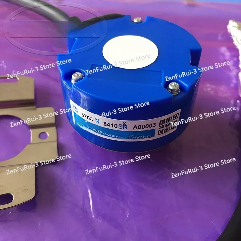 TS5700N8410 Encoder SA48-23/39bit-LPS-5V New original
TS5700N8410 Encoder SA48-23/39bit-LPS-5V New original