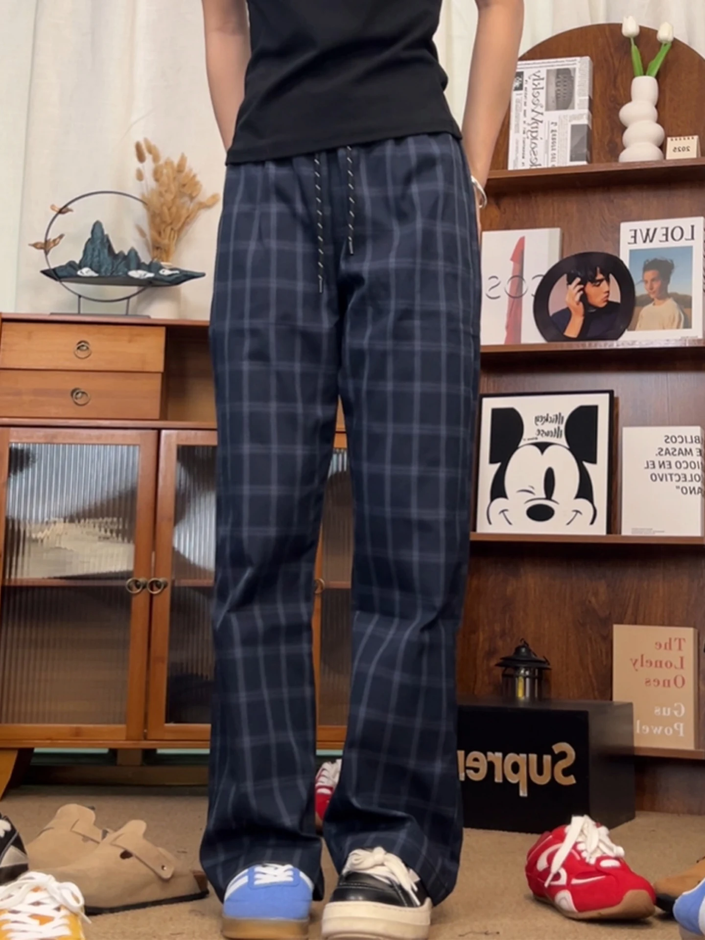 Мужские летние тонкие брюки Cleanfit Micro Flared в клетку, прямые, широкие, повседневные, для пар
Мужские летние тонкие брюки Cleanfit Micro Flared в клетку, прямые, широкие, повседневные, для пар