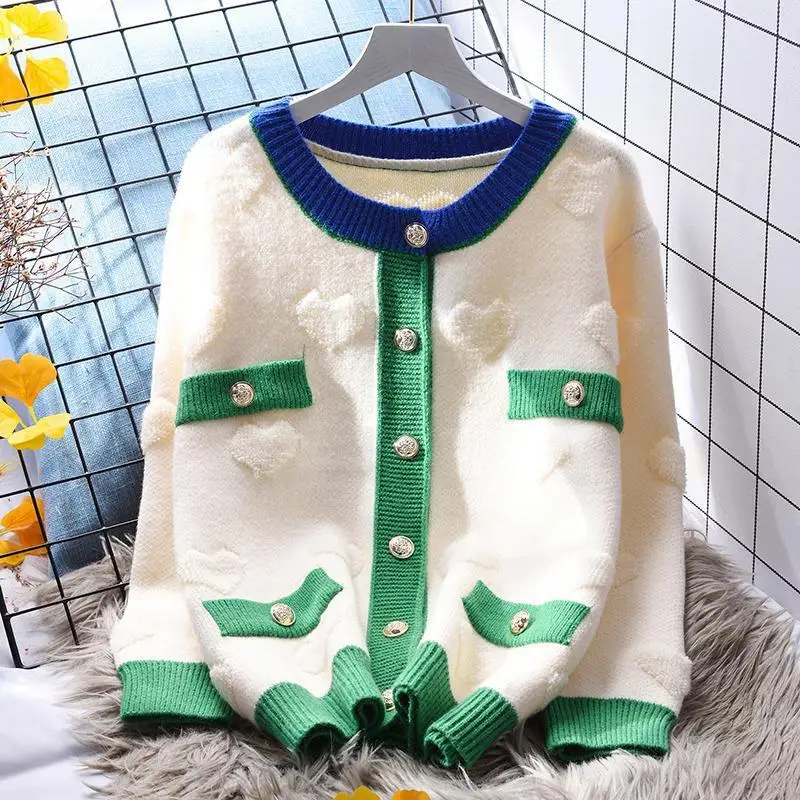 Women's sweater Autumn Fashion Contrast Sweet Single Breasted Chic Button Knitted Cardigan Women Loose Sweater Coat Clothes
Women's sweater Autumn Fashion Contrast Sweet Single Breasted Chic Button Knitted Cardigan Women Loose Sweater Coat Clothes