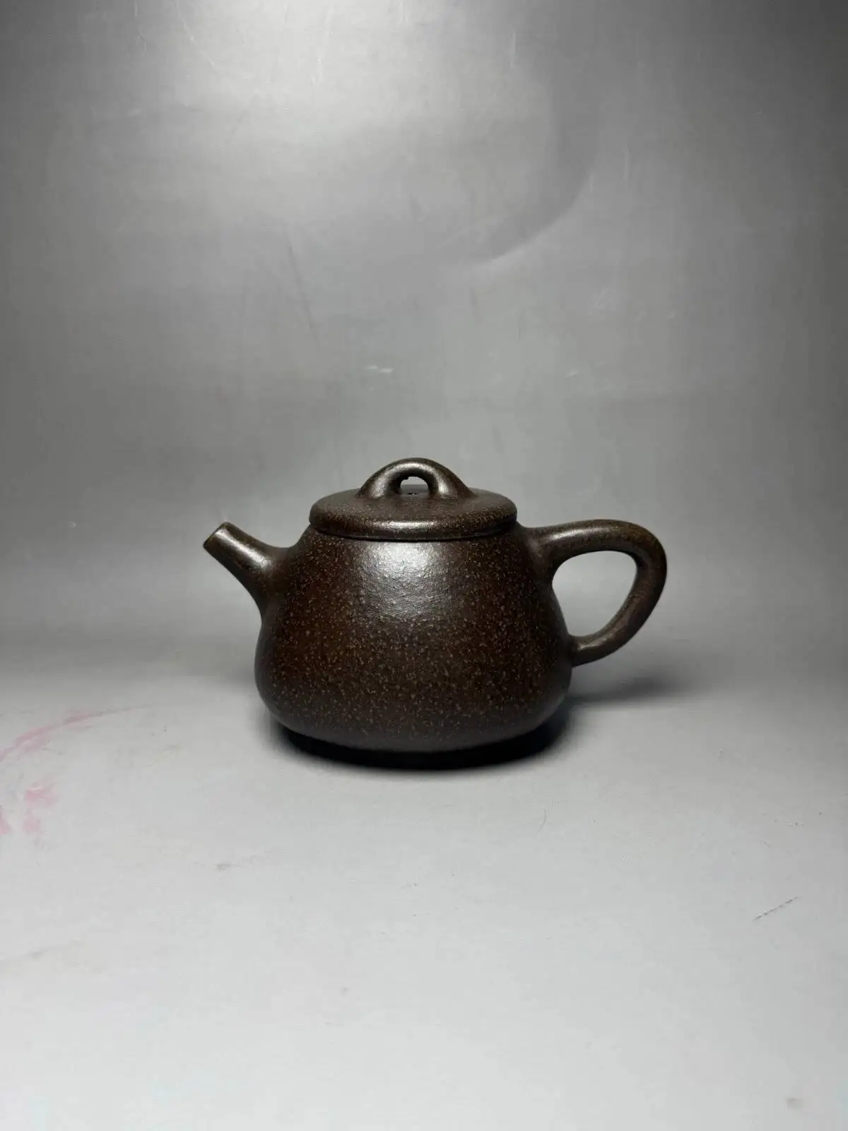 China Yi Xing Zisha Clay Handmade Exquisite Delicious Teapot AS
China Yi Xing Zisha Clay Handmade Exquisite Delicious Teapot AS