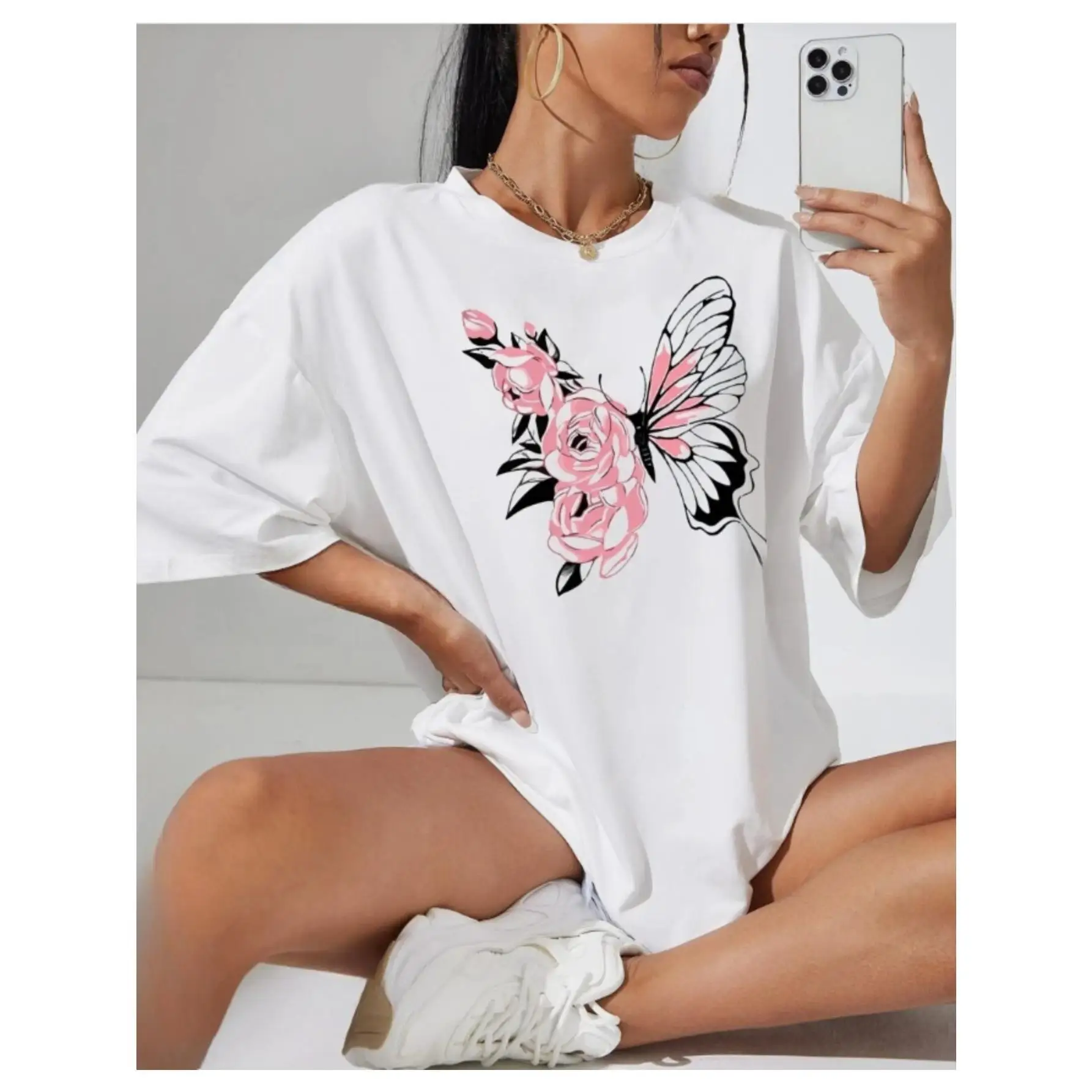Butterfly Flower Graphic Tee Women Aesthetic Pink Rose Print Oversized T Shirt Summer Casual Loose Fit Fashion Art Top
Butterfly Flower Graphic Tee Women Aesthetic Pink Rose Print Oversized T Shirt Summer Casual Loose Fit Fashion Art Top