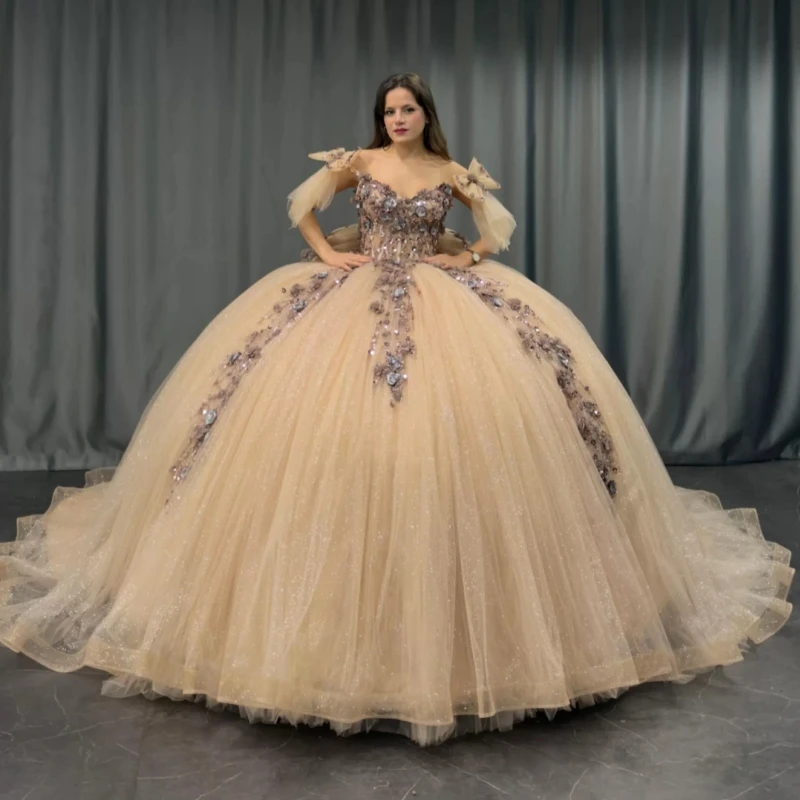 Champagne Shiny Quinceanera Dresses Ball Gown Off Shoulder Sequin Applique Flower Beading Crystal Bow Tull Birthday Payty Sweet
Champagne Shiny Quinceanera Dresses Ball Gown Off Shoulder Sequin Applique Flower Beading Crystal Bow Tull Birthday Payty Sweet