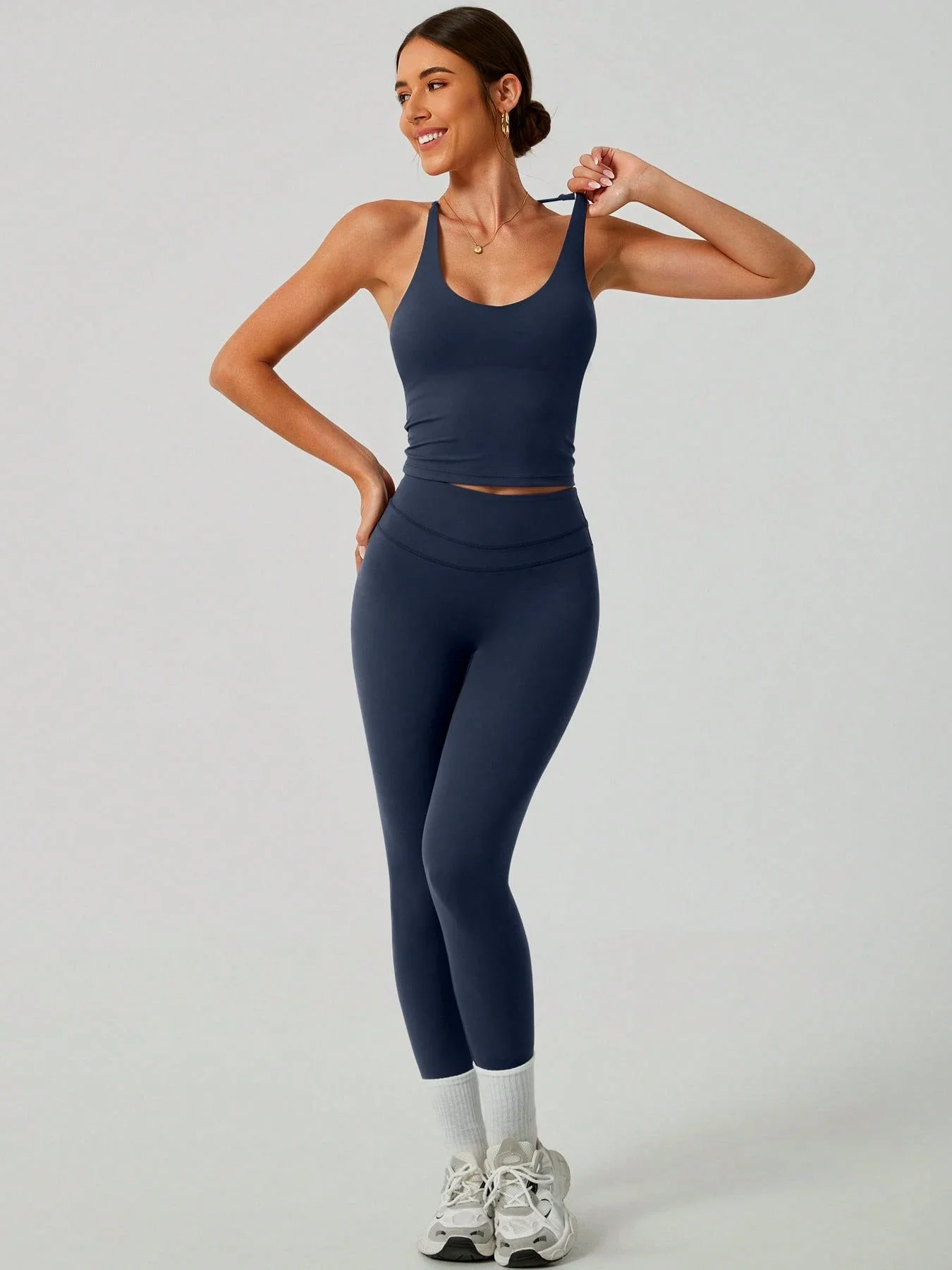 Women's Elastic Sports Set Summer Yoga Leggings Tank Top
Women's Elastic Sports Set Summer Yoga Leggings Tank Top