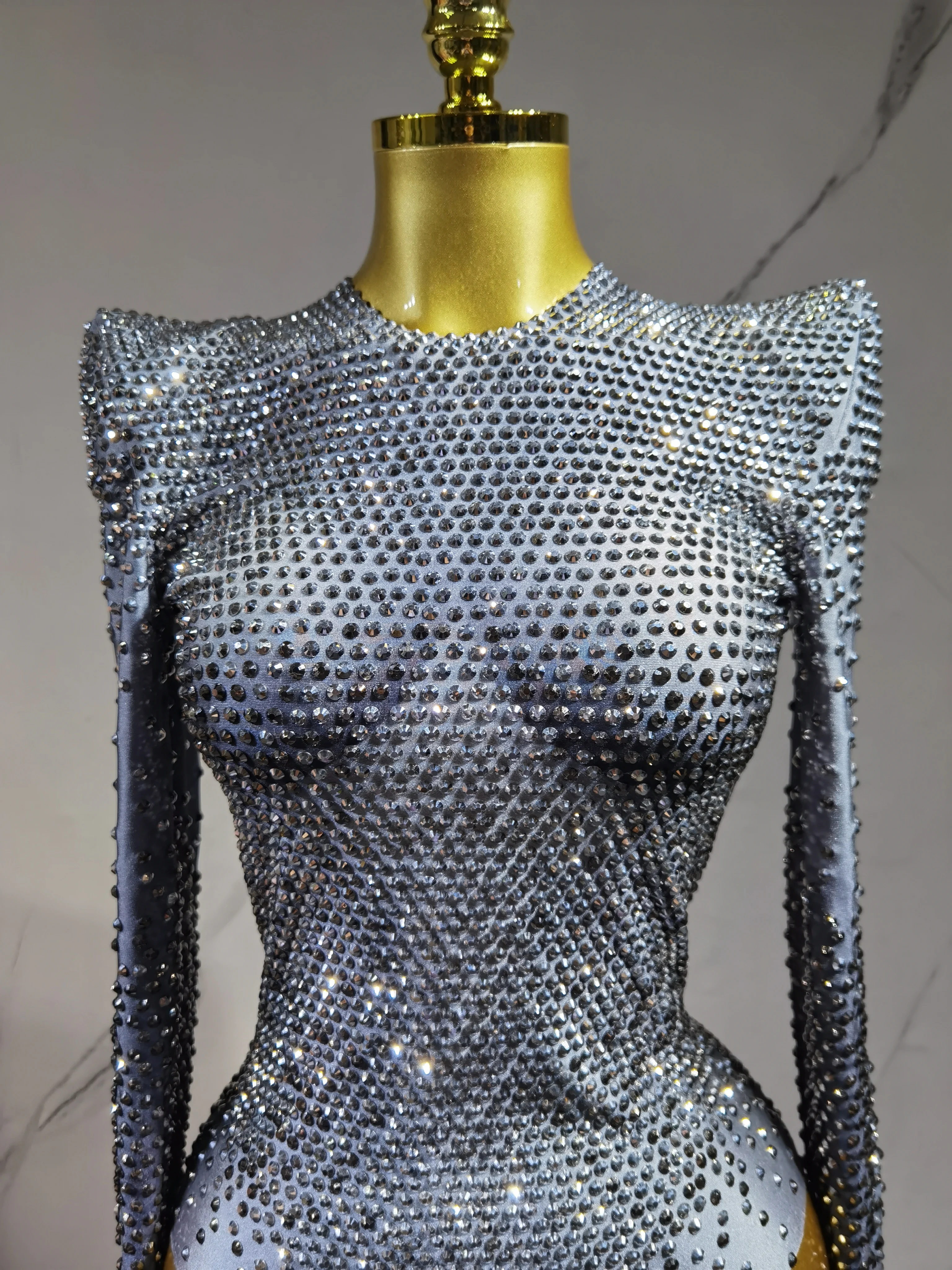 Silver Rhinestones Long Sleeve Stretch Bodysuits for Women Sexy Evening Luxury Party Nightclub Stage Costume Bodysuit
Silver Rhinestones Long Sleeve Stretch Bodysuits for Women Sexy Evening Luxury Party Nightclub Stage Costume Bodysuit