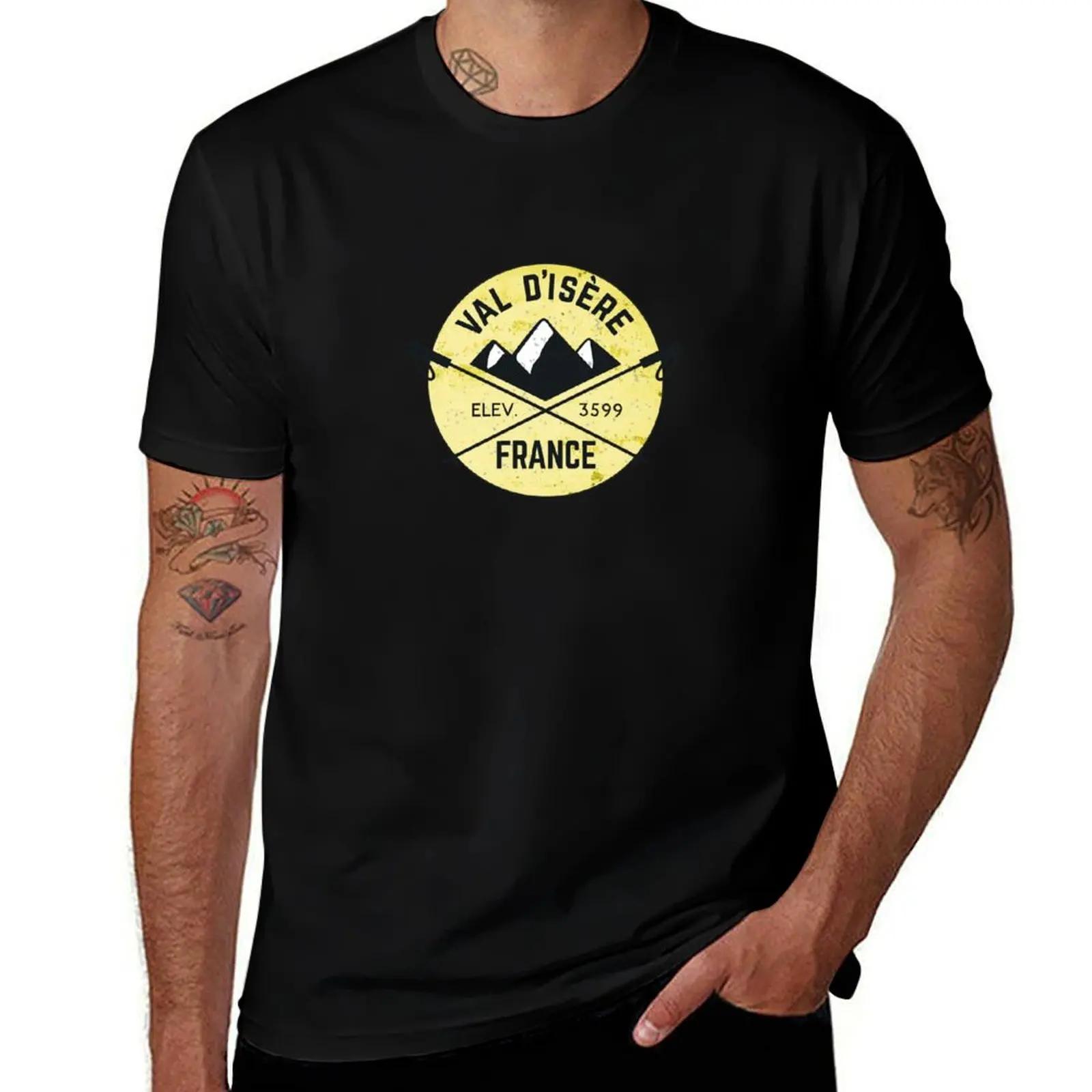 Val d'Isere France Skiing SAVOIE TARENTAISE VALLEY Ski Snowboard Mountain Silhouette Skis 3 T-Shirt
Val d'Isere France Skiing SAVOIE TARENTAISE VALLEY Ski Snowboard Mountain Silhouette Skis 3 T-Shirt